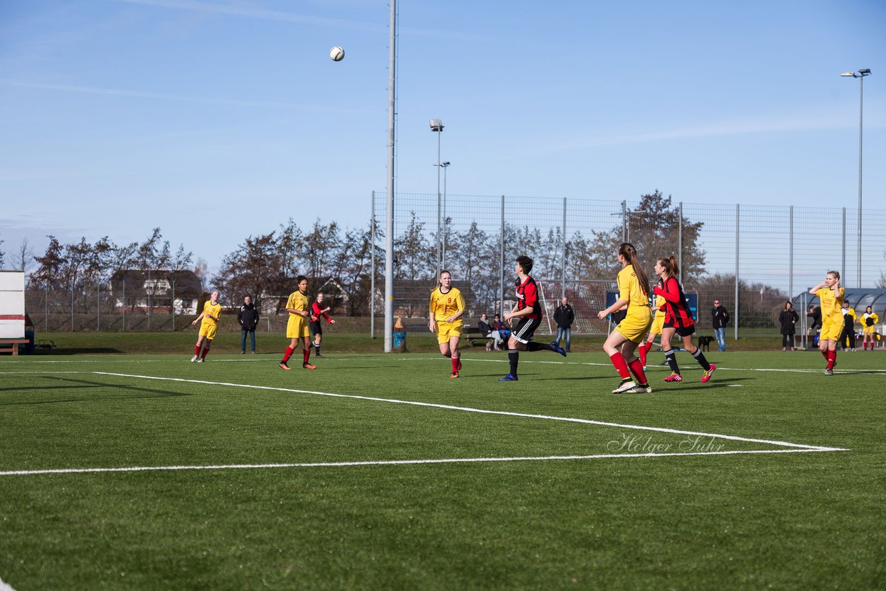 Bild 117 - B-Juniorinnen SG Weststeinburg/Bei - SV Fisia 03 : Ergebnis: 1:2